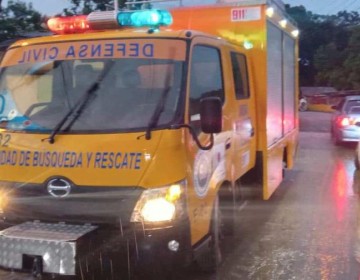 M&aacute;s de 100 viviendas inundadas tras crecida de arroyo en Santiago