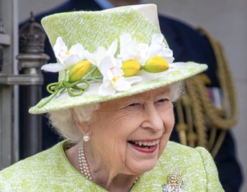 Reina Isabel II no asistir&aacute; a las tradicionales fiestas en jardines de Buckingham