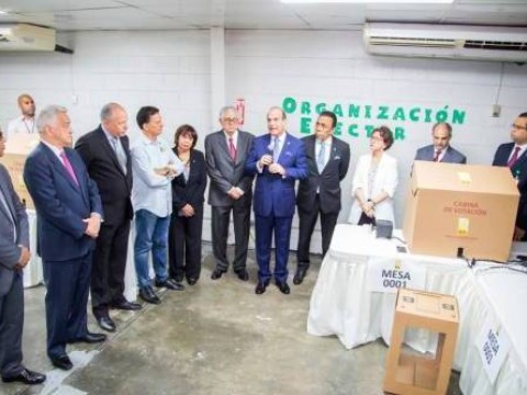 JCE sostendr&aacute; un encuentro con precandidatos presidenciales y delegados del PLD Y PRM