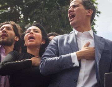 Jefe de la Asamblea Nacional asume como presidente interino de venezuela