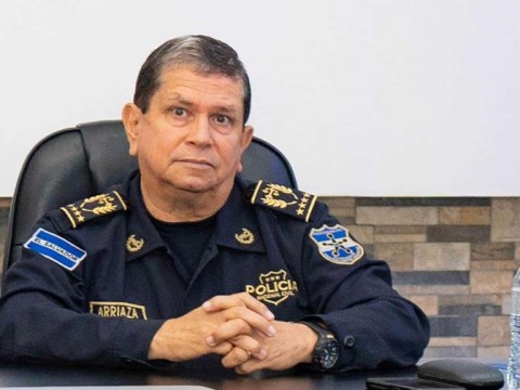 Mueren al estrellarse helic&oacute;ptero el director de la Polic&iacute;a salvadore&ntilde;a y un exbanquero pr&oacute;fugo