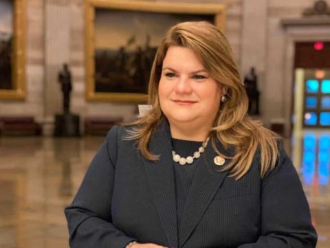La gobernadora de Puerto Rico llama a los dominicanos en la isla a no preocuparse por deportaciones