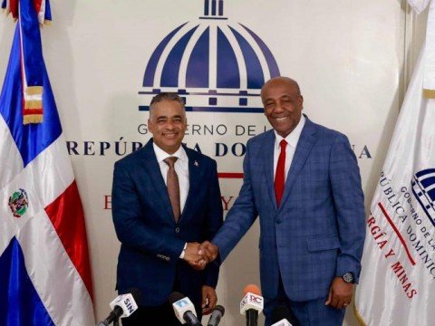Joel Santos al asumir como ministro de Energ&iacute;a y Minas: "Estamos en un periodo de reformas"