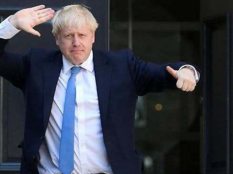 Johnson pierde mayor&iacute;a parlamentaria a pesar del apoyo de la Reina Isabel II a su causa