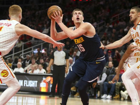 Nikola Jokic y Trae Young, jugadores de la semana 24 en la NBA