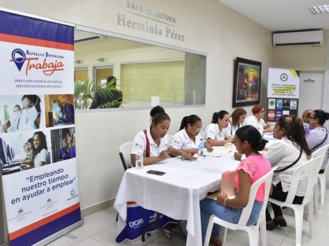 Ministerio de Trabajo invita a feria de empleo para Montecristi