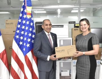 Embajada de EE. UU. entrega equipos a DNCD para mejorar capacidad frente al narco