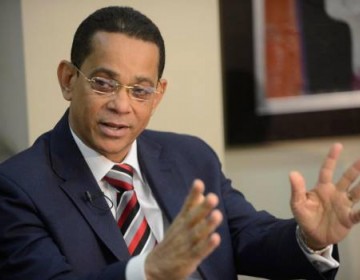 Exsenador Jos&eacute; Rafael Vargas deja el PLD y anuncia respaldo a Leonel Fernandez 