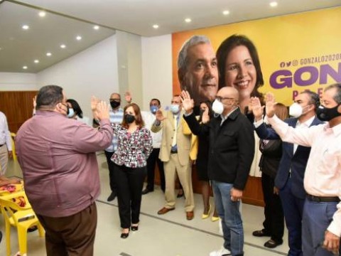 Municipalistas juran trabajar por campa&ntilde;a de Gonzalo Castillo