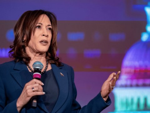 Kamala Harris est&aacute; a punto de convertirse en la candidata presidencial dem&oacute;crata