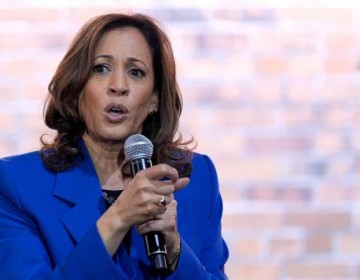 Harris se somete a un examen medi&aacute;tico en primera entrevista como candidata