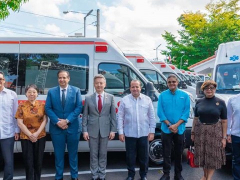 Personal de la DAEH recibir&aacute; un mes de entrenamiento para usar ambulancias donadas por China
