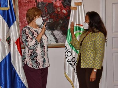 Posesionan a la nueva directora del Museo de Historia  y Geograf&iacute;a