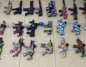 La polic&iacute;a detiene a j&oacute;venes en La Romana por desorden p&uacute;blico con pistolas de hidrogel