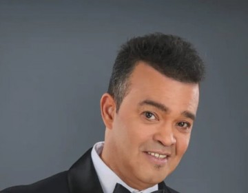 Alex Bueno: la voz que atraves&oacute; generaciones y dej&oacute; una huella en la m&uacute;sica dominicana