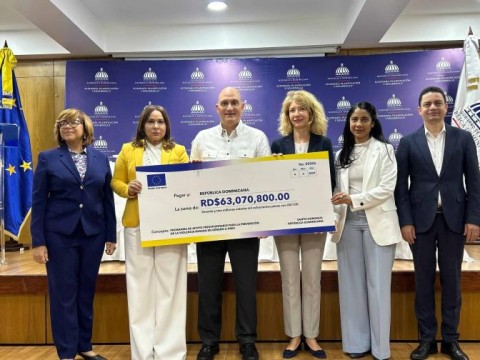 Uni&oacute;n Europea entrega &euro;1 mill&oacute;n al Ministerio de la Mujer para apoyo presupuestario