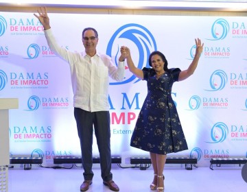 Lanzan movimiento Damas de Impacto en apoyo a la reelecci&oacute;n de Luis Abinader
