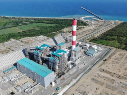 Abinader anuncia que har&aacute; licitaci&oacute;n para el pr&oacute;ximo a&ntilde;o para construir plantas de gas y carb&oacute;n