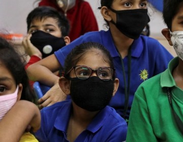 India da paso a la nueva normalidad con reapertura de escuelas 