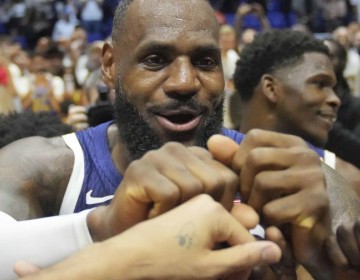 LeBron James ser&aacute; el abanderado de EE. UU. en apertura de Par&iacute;s 2024; la femenina se sabr&aacute; el martes