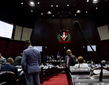 Legisladores no reportan veh&iacute;culos exonerados en declaraciones de bienes