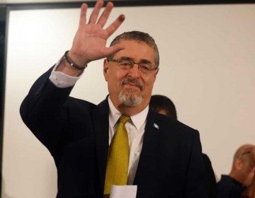 Guatemala refuerza la seguridad del presidente electo Bernardo Ar&eacute;valo