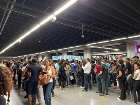 Opret informa que retraso en l&iacute;nea 2 del Metro se debe a &ldquo;procesos constructivos&rdquo; del transporte