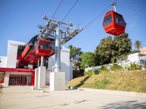 Demanda mensual del telef&eacute;rico de Santiago es menor a su capacidad diaria