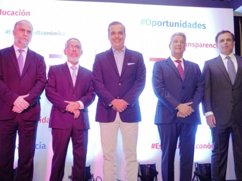 Abinader designa a Jochi Vicente, en Hacienda y a Ceara Haton ministro de Econom&iacute;a
