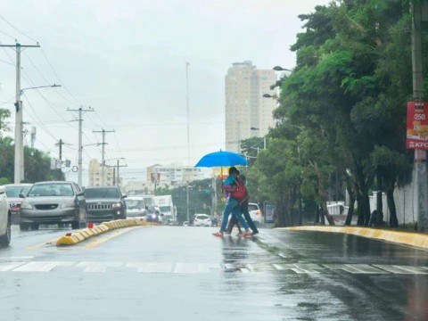 Lluvias aumentar&aacute;n esta tarde; efectos directos de vaguada se sentir&aacute;n jueves y viernes
