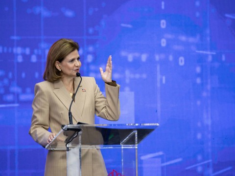 Raquel Pe&ntilde;a exhorta a la poblaci&oacute;n pagar sus facturas del servicio el&eacute;ctrico