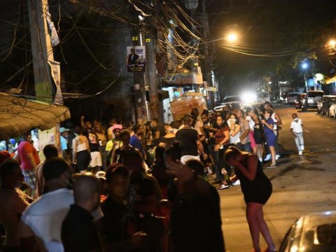  &ldquo;Teteos&rdquo; improvisados desaf&iacute;an autoridades a&uacute;n con nuevas restricciones
