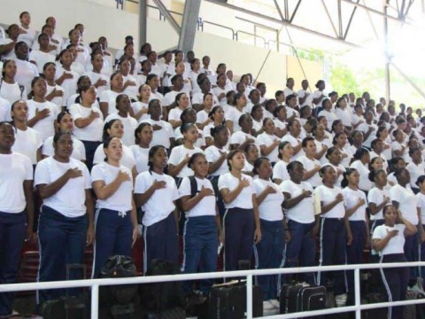 La Polic&iacute;a Nacional recibe a 984 nuevas aspirantes en un hito para la equidad de g&eacute;nero