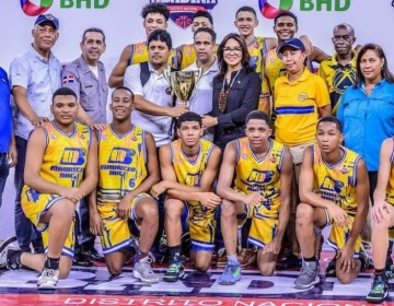 Club Mauricio B&aacute;ez campe&oacute;n torneo basket U-16 del Distrito Nacional