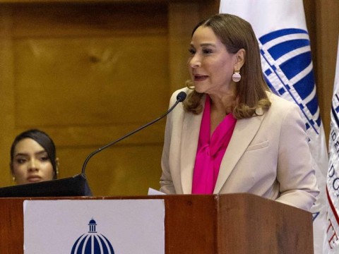 Directora de Sup&eacute;rate explica las m&aacute;s de 300 desvinculaciones en la instituci&oacute;n