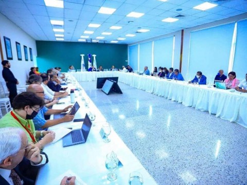 Presidente Abinader dice en marzo culminan mesas del CES de Medio Ambiente y Agua