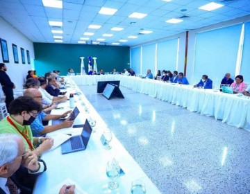 Presidente Abinader dice en marzo culminan mesas del CES de Medio Ambiente y Agua