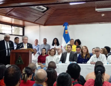 M&eacute;dicos volver&aacute;n a reunirse este viernes 15 con el presidente Luis Abinader
