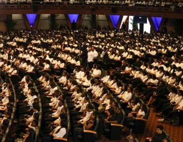 Mescyt a grad&uacute;a 20,000 j&oacute;venes del programa Ingl&eacute;s de Inmersi&oacute;n 2025