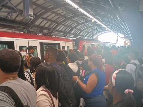 La l&iacute;nea 2C del Metro arranca con una gran demanda