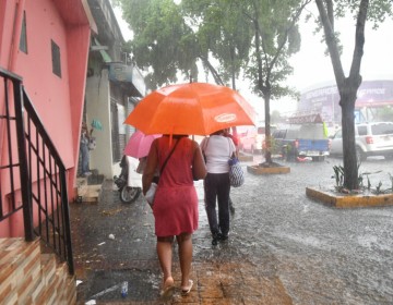 Mi&eacute;rcoles de poco calor, posibles lluvias y oleaje anormal