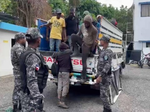Migraci&oacute;n asegura plan de deportaci&oacute;n de haitianos cumple normas del derecho internacional