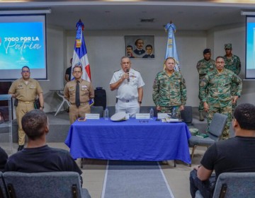 Migraci&oacute;n entrena nuevos agentes especializados para reforzar interdicci&oacute;n
