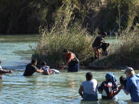 La cifra de migrantes muertos al cruzar el r&iacute;o entre EE.UU. y M&eacute;xico sube a nueve