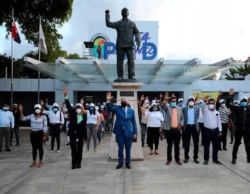 Pastores evang&eacute;licos brindan su apoyo al PRD
