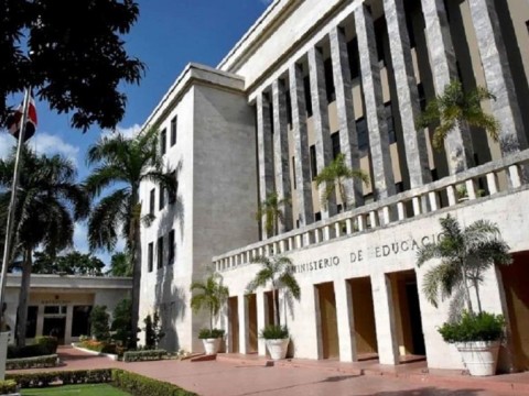 El Minerd elabora C&oacute;digo de &Eacute;tica Docente que incluir&aacute; r&eacute;gimen de sanci&oacute;n y consecuencias