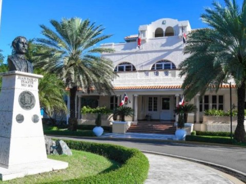 El Mirex defiende licitaci&oacute;n con WorldWide para seguro m&eacute;dico internacional