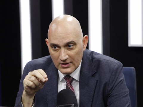 Ministro de Econom&iacute;a prev&eacute; r&eacute;cord de baja en desempleo para este a&ntilde;o