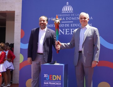 Luis Miguel De Camps encabeza acto inaugural del recorrido de la antorcha de los XI Juegos Escolares Deportivos San Francisco 2025