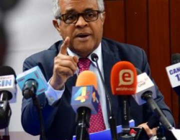 S&aacute;nchez C&aacute;rdenas dice Gobierno tiene prisa en aplicar tercera dosis por temas econ&oacute;micos